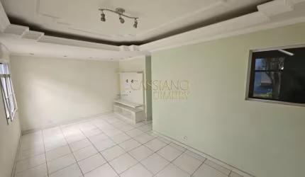 Sobrado à venda de 130m² | 03 dormitórios, sendo 01 suíte e 02 vagas de garagem | Condomínio Village de France - Jardim Santa Maria | Jacareí |