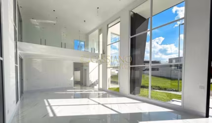 Casa térrea à venda de 700m² | 04 dormitórios, sendo suítes e 02 vagas de garagem | Condomínio Mont Blanc - Urbanova | São José dos Campos |