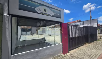Ponto comercial para locação de 74 m² | 01 banheiro e 05 vagas de garagem | Vila Ema - São José dos Campos |