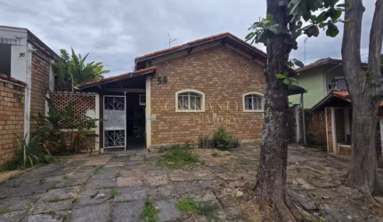 Casa térrea à venda de 162m² | 05 dormitórios, sendo suítes e 03 vagas de garagem | Jardim Oswaldo Cruz - São José dos Campos |