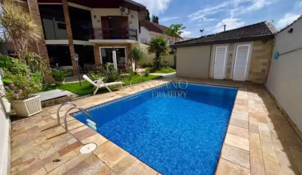 Sobrado à venda de 343m² | 04 dormitórios, sendo 03 suítes e 03 vagas de garagem | Condomínio Esplanada do Sol - Esplanada do Sol | São José dos Campos |