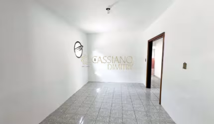 Casa à venda de 190m² | 03 dormitórios, sendo 01 suíte e 02 vagas de garagem | Jardim Ismênia | São José dos Campos |