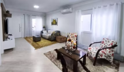 Casa para Locação de 220m² | 04 Dormitórios sendo 01 Suíte e 02 vagas de garagens |Condomínio Floradas do Paratehy - Urbanova