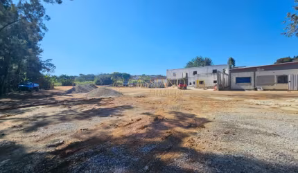 Área comercial para locação de 13.500m² de terreno | Putim - São José dos Campos |