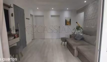 Casa à venda de 220m² | 03 dormitórios, 02 banheiros e 01 vaga de garagem | Centro - Paraibuna |
