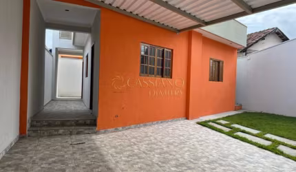 Casa à venda de 100m² | 02 dormitórios, sendo 01 suíte e 04 vagas de garagem | Santana | São José dos Campos |