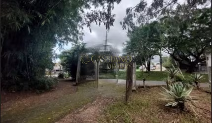Chácara à venda de 199,30m² | 04 dormitórios, sendo suítes e edícula | Chácaras São José - São José do Campos |