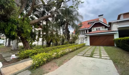 Casa à venda de 480,72m² | 04 dormitórios, sendo 03 suítes e 05 vagas de garagem | Condomínio Jardim das Colinas - Jardim das Colinas | São José dos Campos |