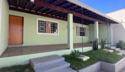 Casa à venda, 2 suítes, 2 vagas, Universitário - Araras/SP