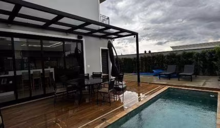 Casa em condomínio à venda, 3 suítes, 4 vagas, Samantha III - Araras/SP