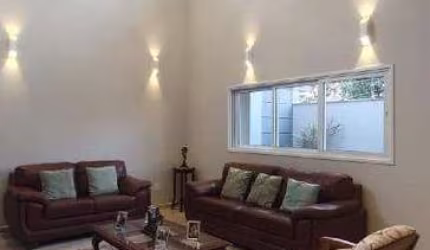 Casa à venda, 5 quartos, 5 suítes, 3 vagas, Centro - Araras/SP