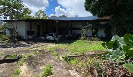 Oportunidade de Investimento na Morada do Sol, acesso a 2 ruas, 1550 m2 de Terreno