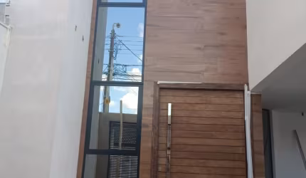 -Linda casa, sobrado, casa nova, 4 suítes, piscina, aceita financiamento Guara II