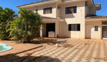 -Excelente casa/sobrado em Vicente Pires, rua do jockey, lote de 800m2 Escriturada