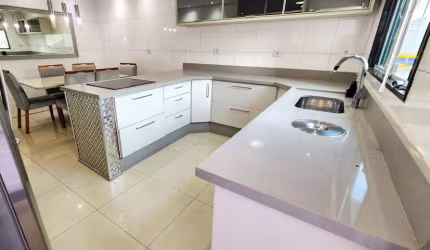 Sobrado para Venda em São Paulo, Vila Guilhermina, 3 dormitórios, 1 suíte, 3 banheiros, 3 vagas