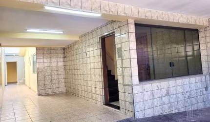 Sobrado para Venda em São Paulo, Conjunto Residencial José Bonifácio, 5 dormitórios, 1 suíte, 3 banheiros, 3 vagas