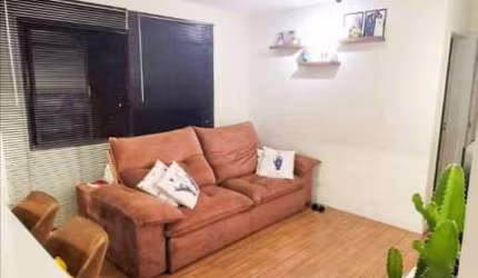 Apartamento para Venda em São Paulo, Vila Carmosina, 2 dormitórios, 1 banheiro, 1 vaga