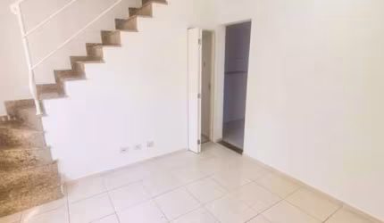 Casa em Condomínio para Venda em São Paulo, Itaquera, 2 dormitórios, 2 banheiros, 1 vaga