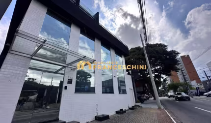 VENDA - EXCELENTE PRÉDIO COMERCIAL - 03 ANDARES - 360M2 - ÓTIMA LOCALIZAÇÃO