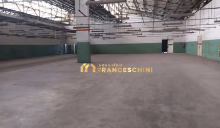 LOCAÇÃO - GALPÃO com 1.512M2 - ÓTIMA LOCALIZAÇÃO - FÁCIAL ACESSO A VIA DUTRA - JACAREÍ