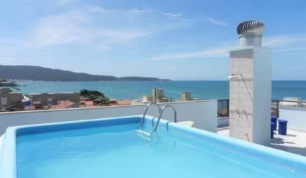 Cobertura com vista panorâmica em Bombinhas