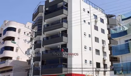 Apto no centro de Bombinhas.