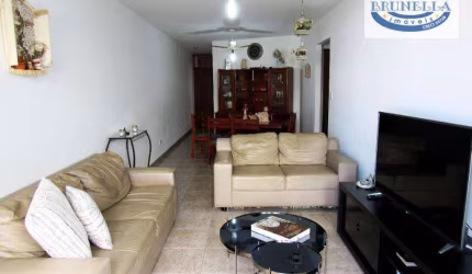 Apartamento na Região dos Hotéis á 02 quadras da Praia.