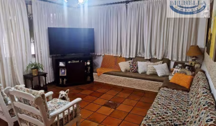 Casa no Portal do Guarujá.