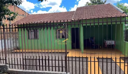 Casa à venda, com 3 quartos, 70m² -  Terreno de 348m²