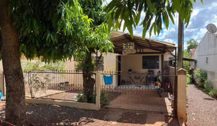 Casas à venda em Marechal Cândido Rondon, São Francisco, terreno 300m² com 2 casas construídas.