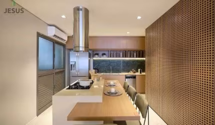 Apartamento  Cambuí,  3 Suítes, 3 Vagas.