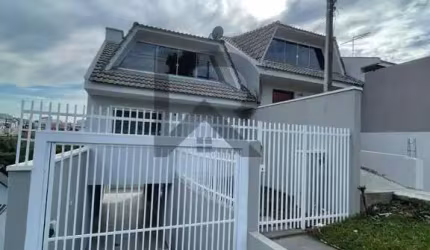 Sobrado para Venda em Curitiba, Pilarzinho, 3 dormitórios, 1 suíte, 3 banheiros, 3 vagas
