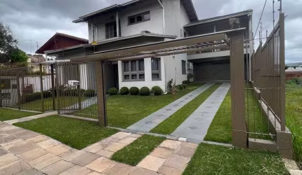 Viva em um oásis de tranquilidade em meio ao agito da cidade
