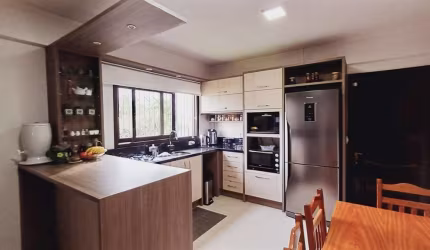 Casa com 4 quartos para alugar no Medianeira, Caxias do Sul , 200 m2 por R$ 3.500