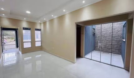 Casa térrea 3 dormitórios s/ 1 suíte, bairro planejado. Bragança Paulista