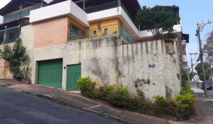 Casa com 3 quartos à venda na Rua Coronel Júlio Pinto, Sagrada Família, Belo Horizonte, 516 m2 por R$ 1.245.000