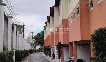 Oportunidade! Casa à venda em condomínio , 153m2 com 3 quartos , 1 suite, no Jabaquara - Vila do En