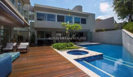 Casa à Venda em Alphaville Residencial Tamboré 10 - Santana de Parnaíba/SP