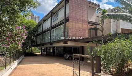 Casa de Alto Padrão à Venda - Alphaville