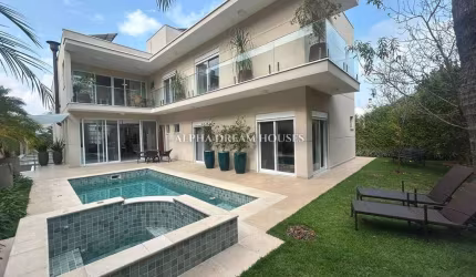 Casa de Alto Padrão à Venda – Residencial Um, Alphaville