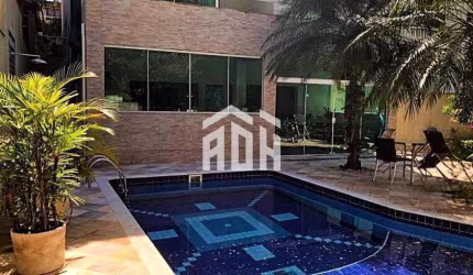 Casa à Venda com 4 Suítes no Alphaville - Santana de Parnaíba/SP