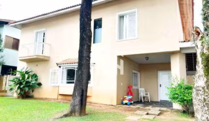 Casa à Venda na Alameda Itanhaém, 714 - Alphaville Residencial 3