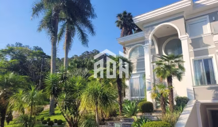 Casa Impecável à Venda - Alphaville Residencial