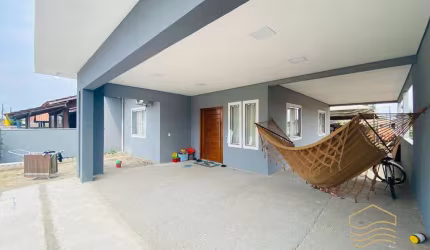 Casa de  2 Dormitórios , AT 320,00m² - Balneário Barra do Sul - Centro
