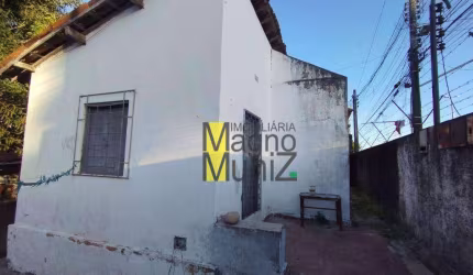Casa com 1 dormitório para alugar, 30 m² por R$ 520,02/mês - Antônio Bezerra - Fortaleza/CE