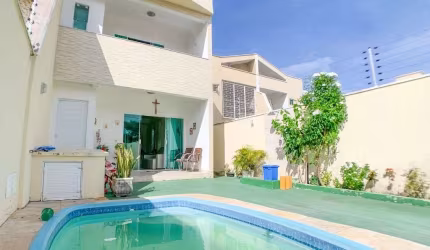 Casa Duplex com 6 quartos à venda, 251 m² por R$ 589.000 - De Lourdes - Fortaleza/CE