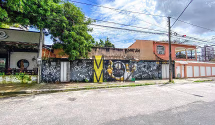 Casa com 3 dormitórios para alugar, 150 m² por R$ 5.174,71/mês - Varjota - Fortaleza/CE