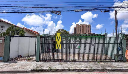Casa ampla com 03 quartos à venda, 249 m² por R$ 485.000 - Papicu - Fortaleza/CE