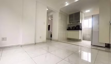 Apartamento à venda no bairro Aparecida, com 2 quartos, sendo 1 suíte.