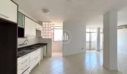 Apartamento 101m² com 3 Quartos e Suíte no Centro